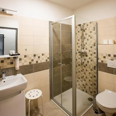 بيت ضيافة Start اوسترافا