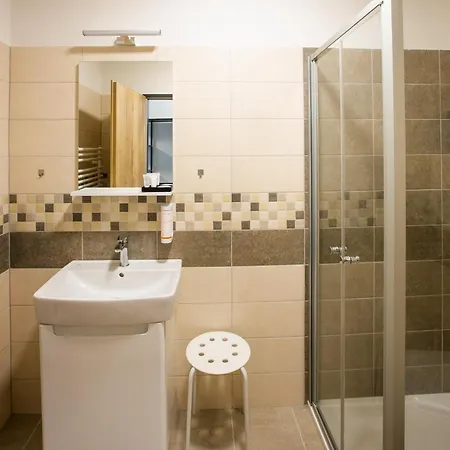 Start اوسترافا