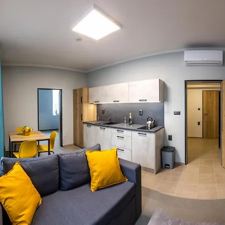 Start 3* اوسترافا